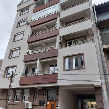 Cozy Apartment In The City Center Skopje Exterior foto