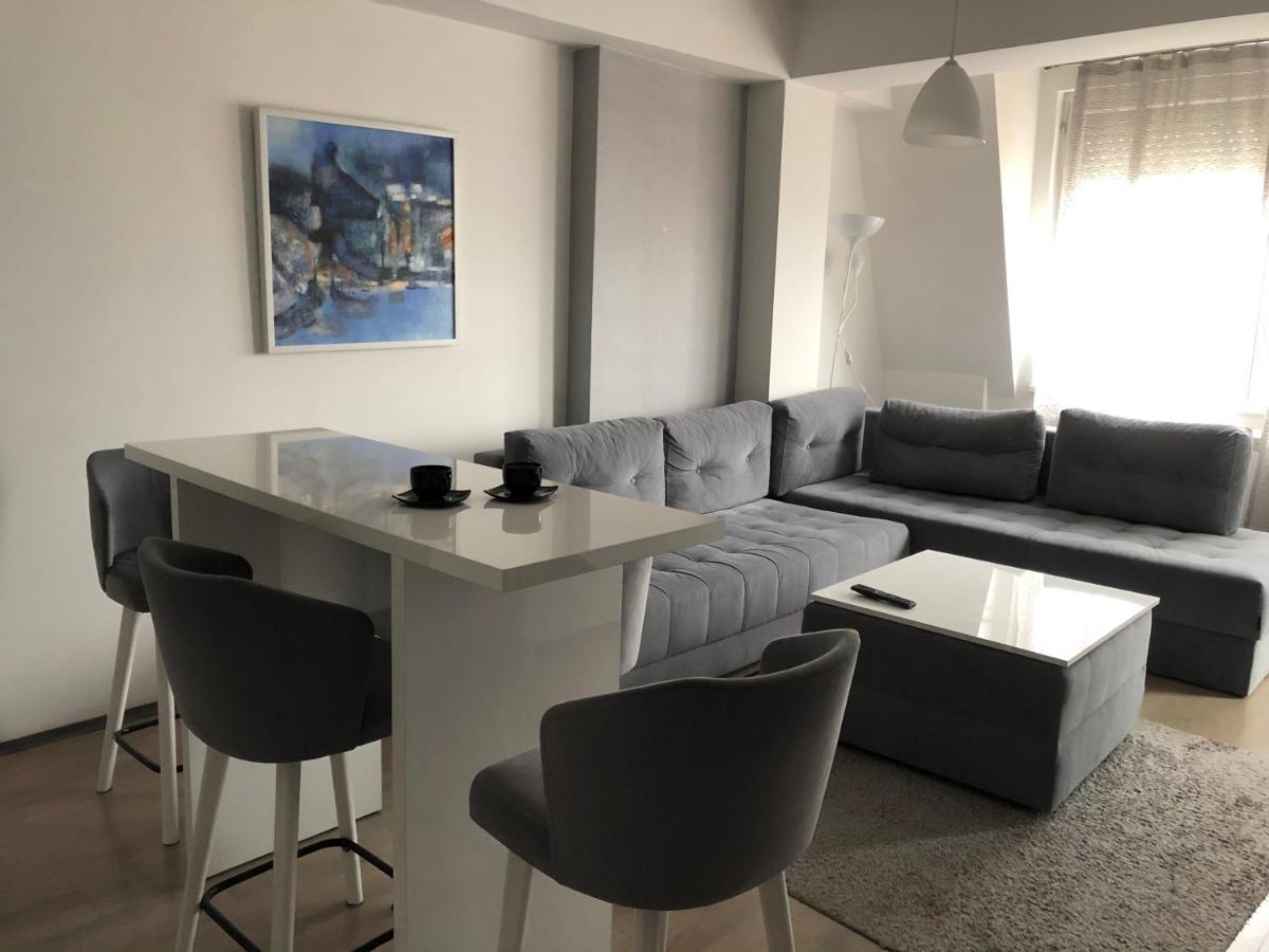 Cozy Apartment In The City Center Skopje Exterior foto