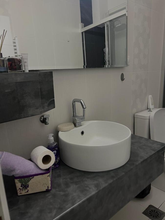 Cozy Apartment In The City Center Skopje Exterior foto