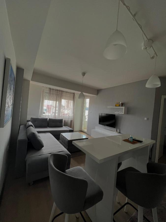 Cozy Apartment In The City Center Skopje Exterior foto